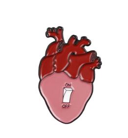 PIN CORAZON ROJO GMD