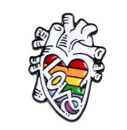 PIN CORAZON ARCOIRIS GMD